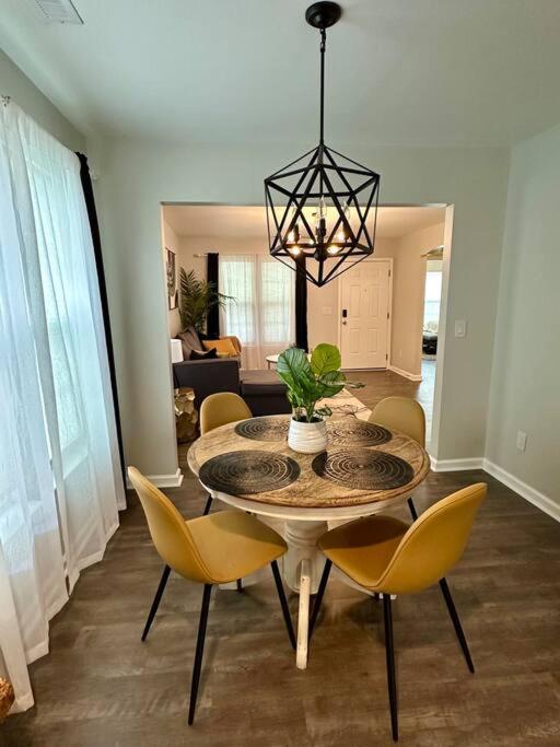 Cozy And Luxury Home Raleigh Dış mekan fotoğraf