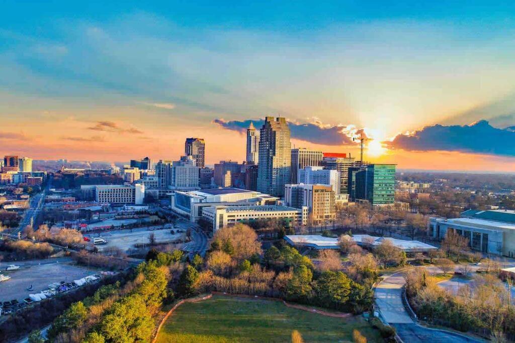 Cozy And Luxury Home Raleigh Dış mekan fotoğraf