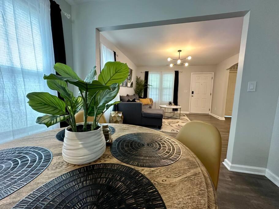 Cozy And Luxury Home Raleigh Dış mekan fotoğraf